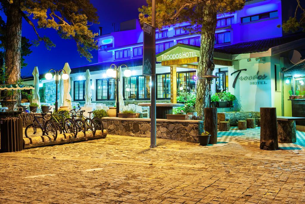 Troodos Hotel & Spa エクステリア 写真